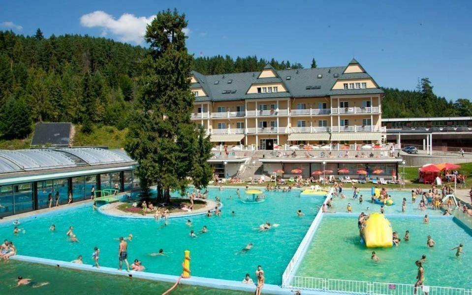 Penzion Kamenny Dvor Vysne Ruzbachy Ngoại thất bức ảnh